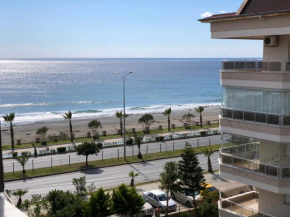 Sea and mountain view 2+1 apartment 1st coastline